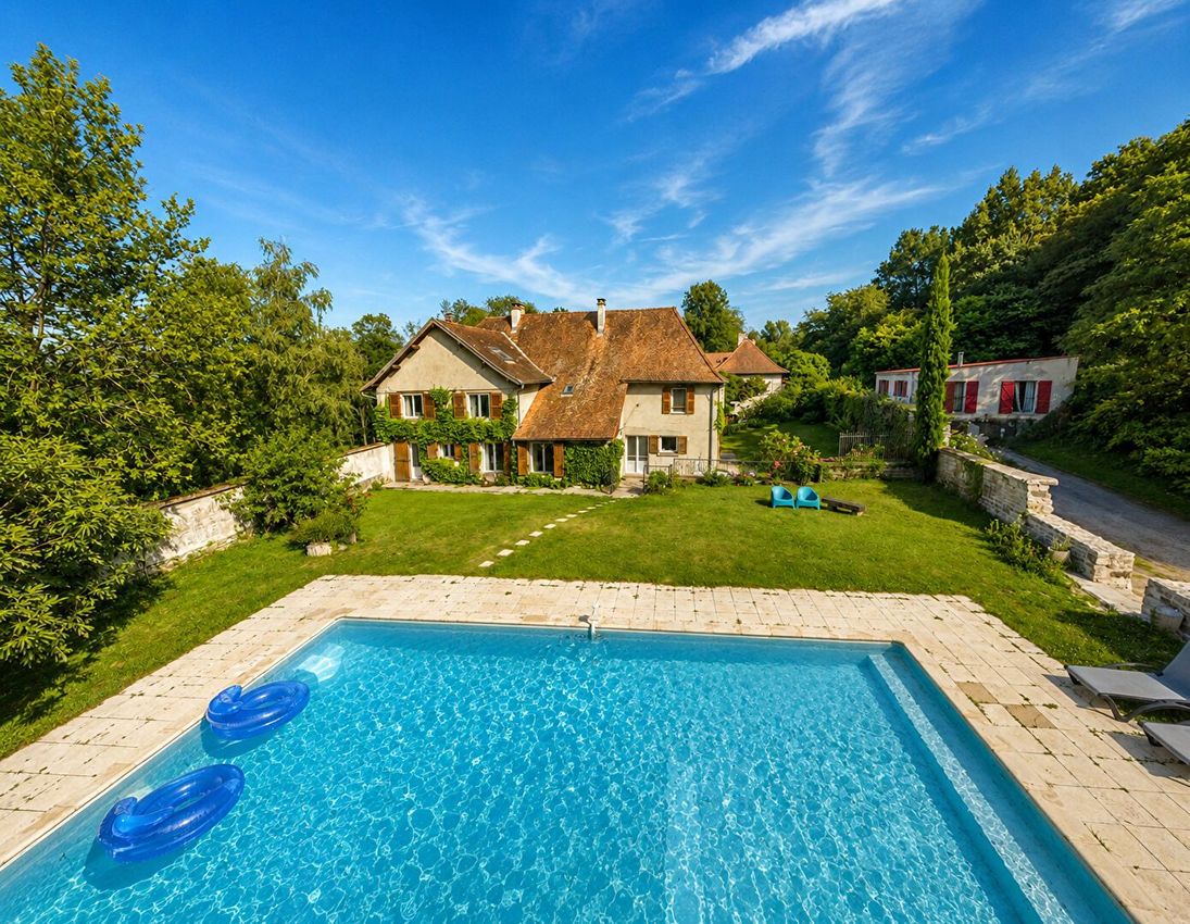 Image Piscine à  maison individuelle de Les Avenières Veyrins-Thuellin