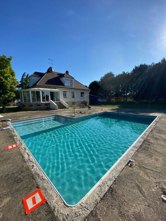 Image Piscine à  villa de Saint-Florentin
