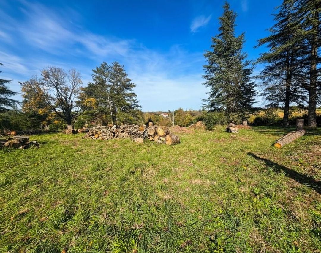 Image de terrain à Aureville