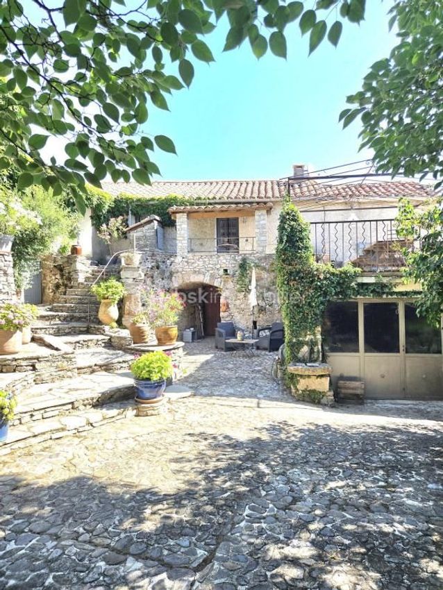 Image Façade à  maison individuelle de Montdardier