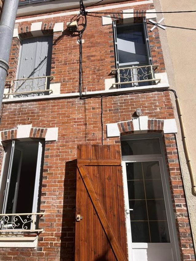 Image Vue à  maison mitoyenne de Château-Renault