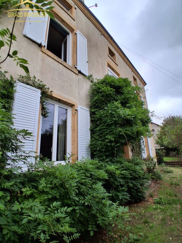 Image Façade à  maison individuelle de Saint-Nizier-sous-Charlieu