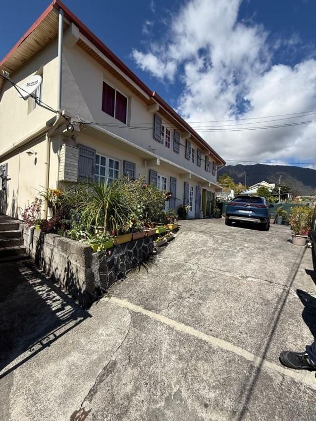 Image Façade à  maison individuelle de Cilaos