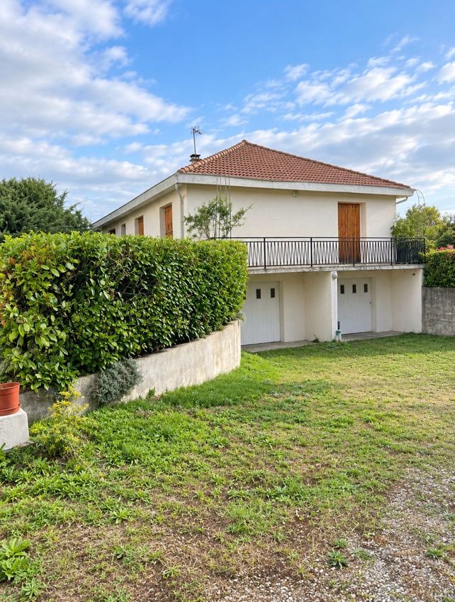 Image Façade à  maison individuelle de Cronat