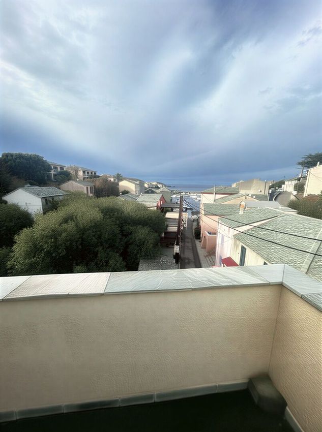 Image Terrasse à appartement de Centuri