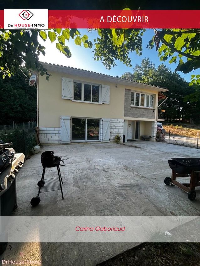 Image Façade à  villa de Saint-Capraise-de-Lalinde