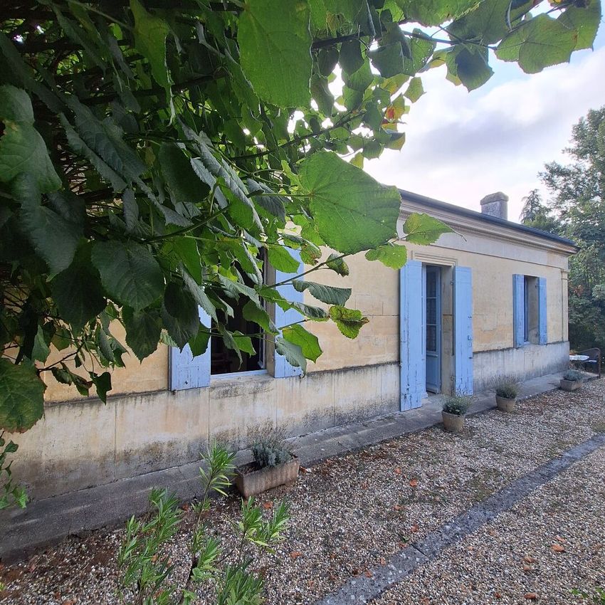 Image Façade à  maison individuelle de Lignan-de-Bordeaux