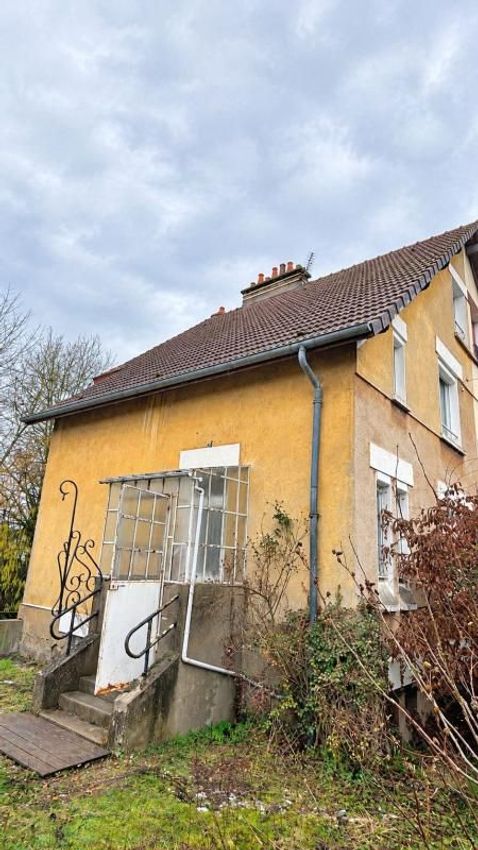 Image Façade à  maison individuelle de Ciry-le-Noble