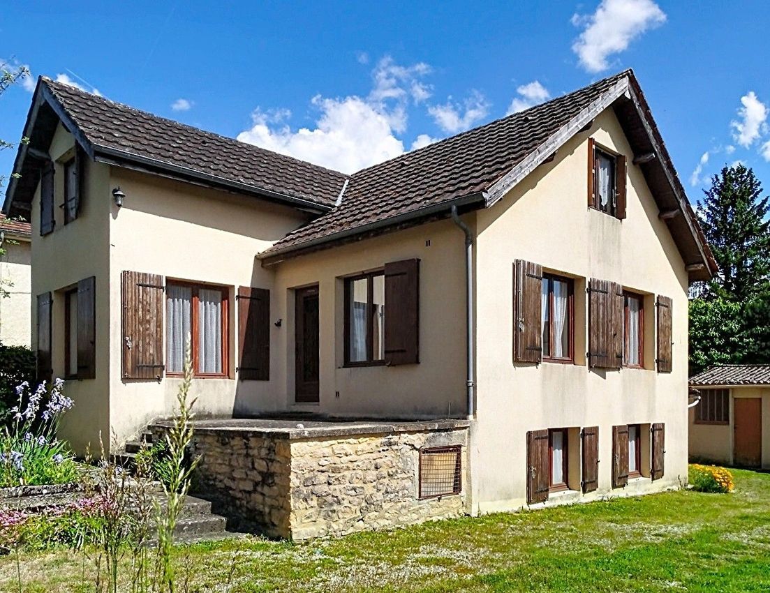 Image Façade à  maison individuelle de Thonac