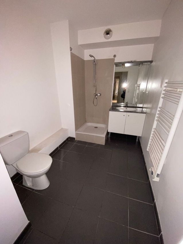 Image Salle de bains à appartement de Marseille 13e Arrondissement