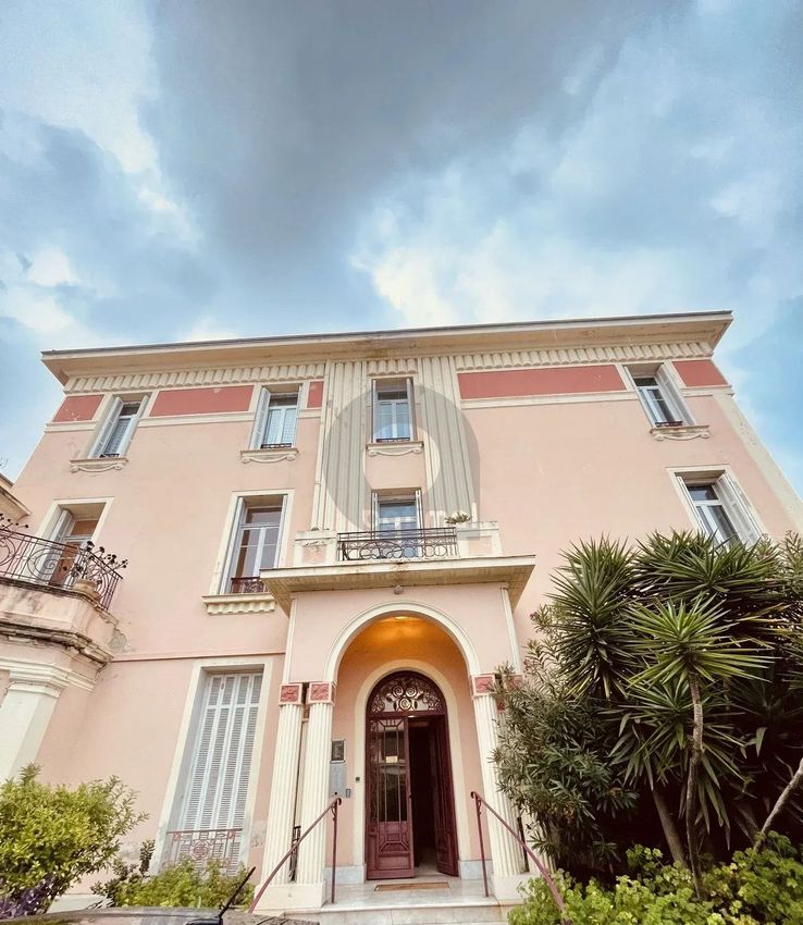 Image Façade à appartement de Menton