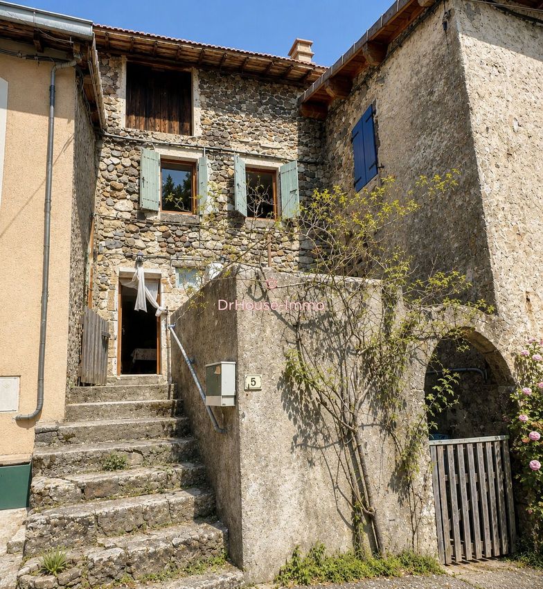 Image Façade à  maison jumelée de Thueyts