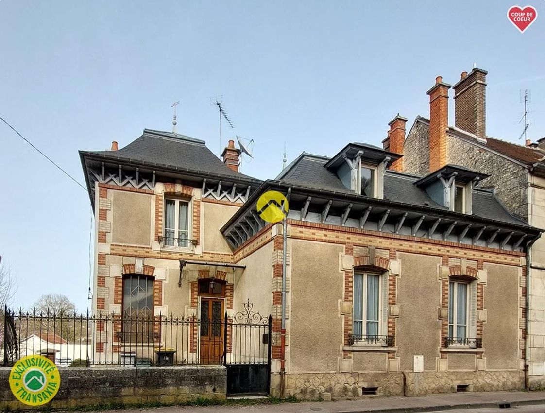 Image Vue à  propriété agricole de Tonnerre