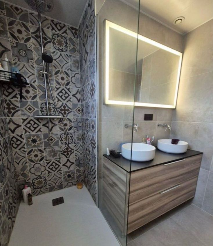 Image Salle de bains à  maison individuelle de Chelles