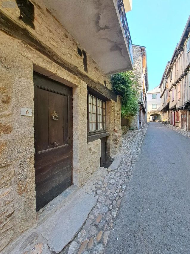 Image Façade à  maison individuelle de Sauveterre-de-Rouergue