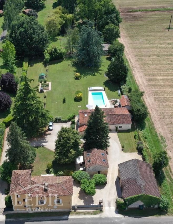 Image Jardin à  propriété agricole de Fumel