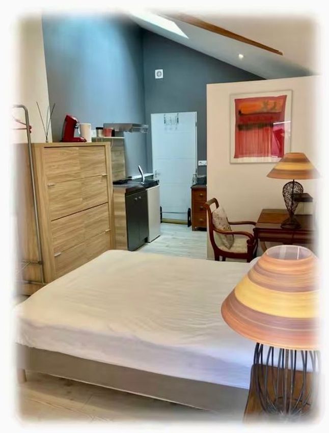 Image Chambre à studio de Chamagnieu