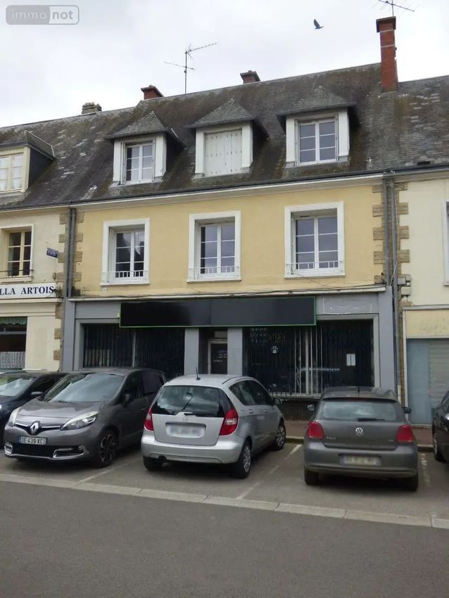 Image Façade à  maison mitoyenne de Périers