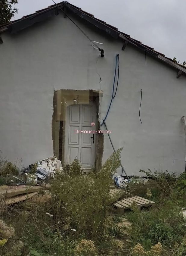 Image Façade à  villa de Rieux