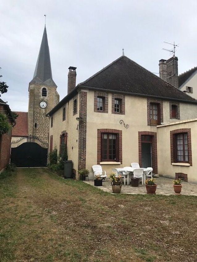 Image Façade à  maison mitoyenne de Germigny