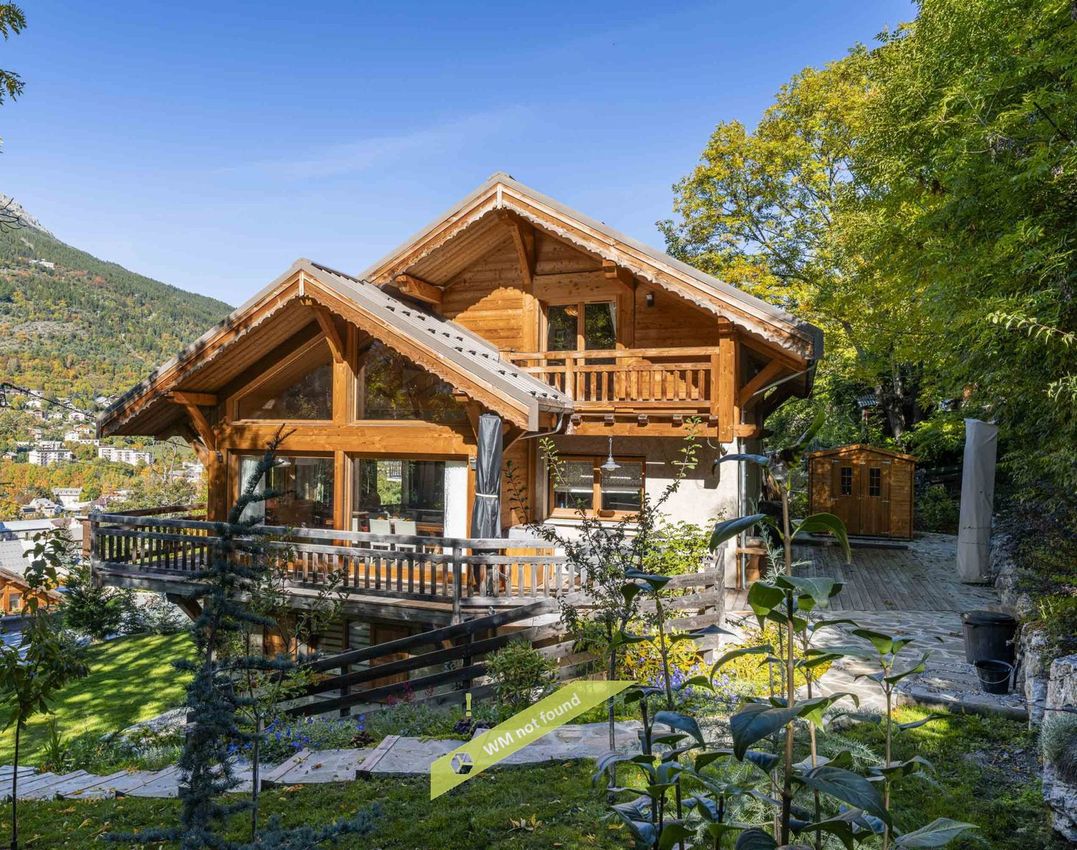 Image Façade à  propriété agricole de Briançon