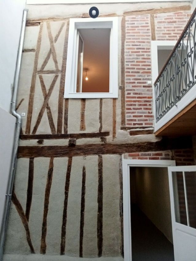 Image Détails à  maison mitoyenne de Mirande