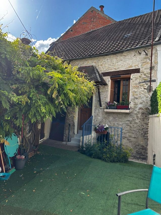 Image Façade à  maison individuelle de Issou