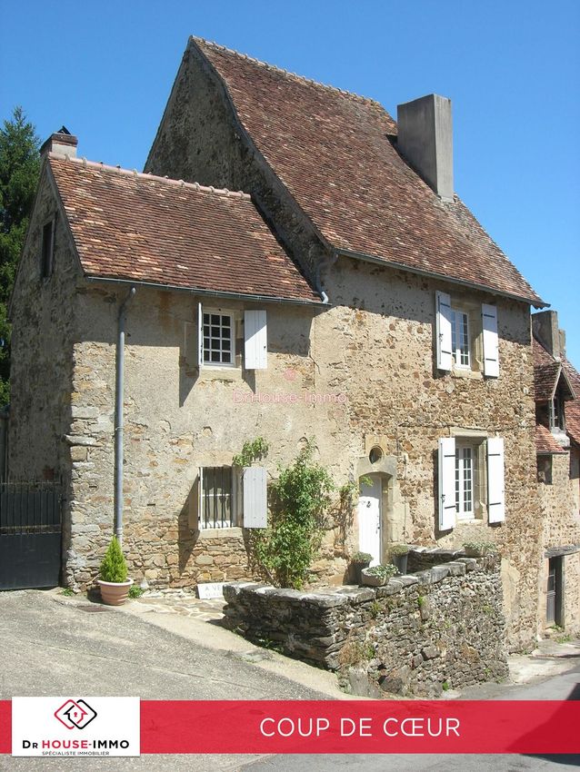 Image Façade à  villa de Saint-Benoît-du-Sault