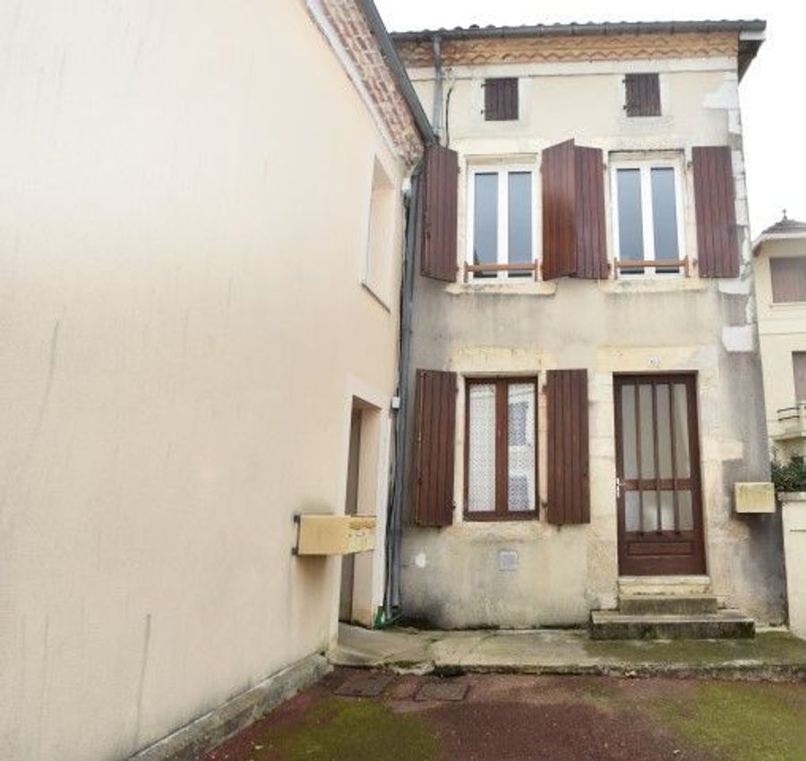 Image Façade à  maison mitoyenne de Hagetmau