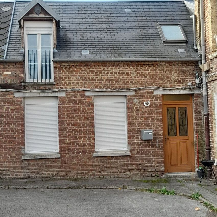 Image Façade à  maison mitoyenne de Laon
