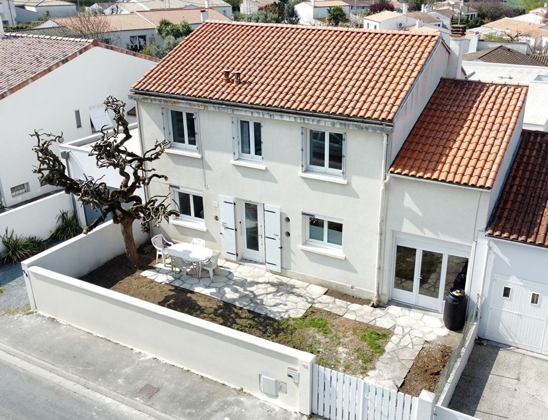 Image Façade à  maison mitoyenne de Puilboreau