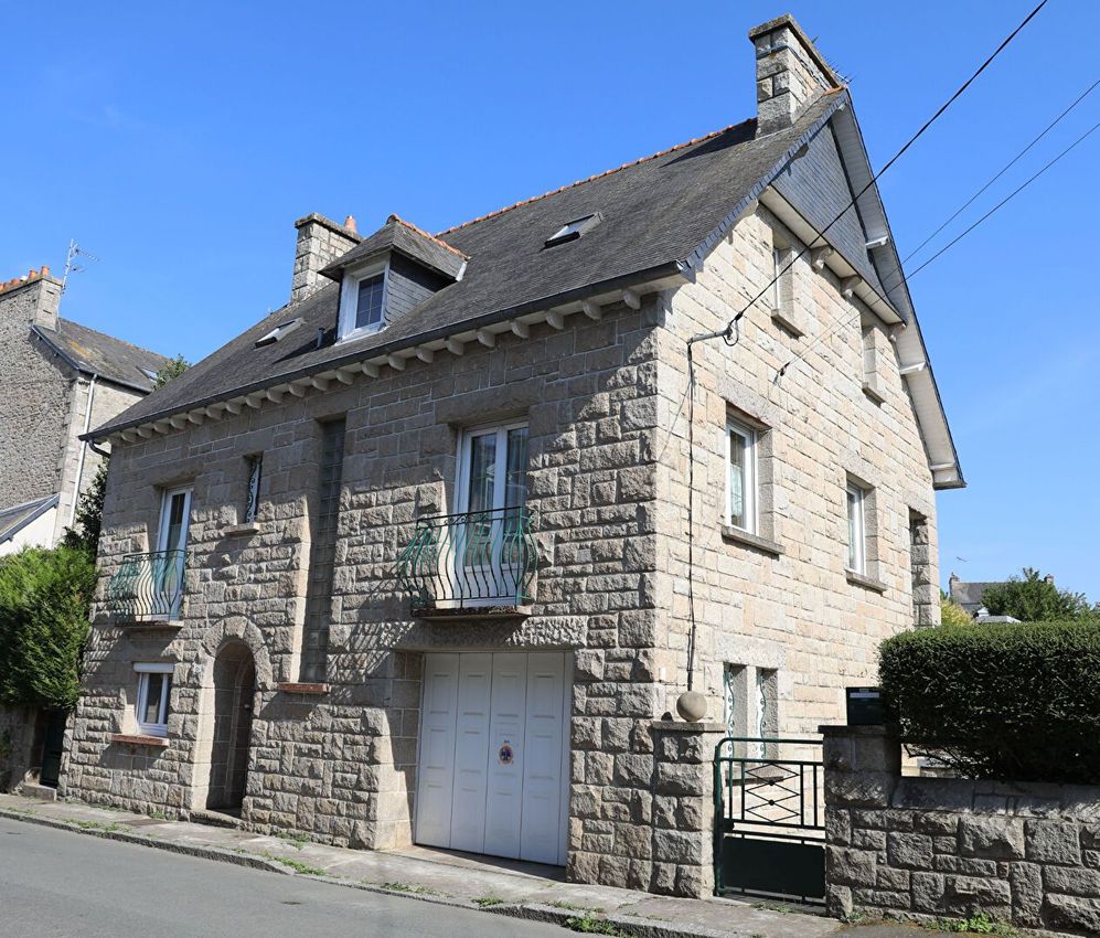 Image Façade à  maison individuelle de Dinan