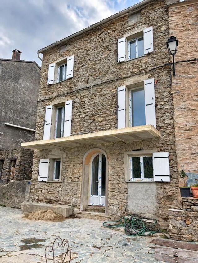 Image Façade à  maison individuelle de Santa-Reparata-di-Moriani