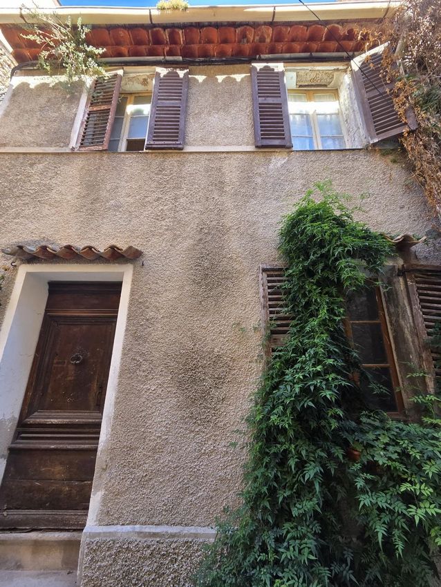 Image Façade à  maison de village de 27 Rue Basse (Basso Carriero)