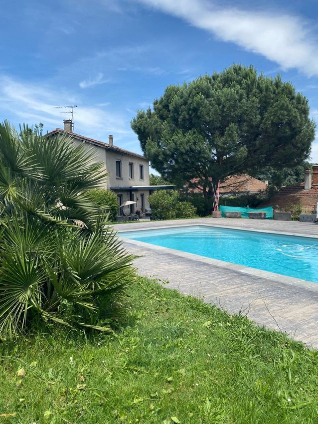Image Piscine à  maison individuelle de Margès