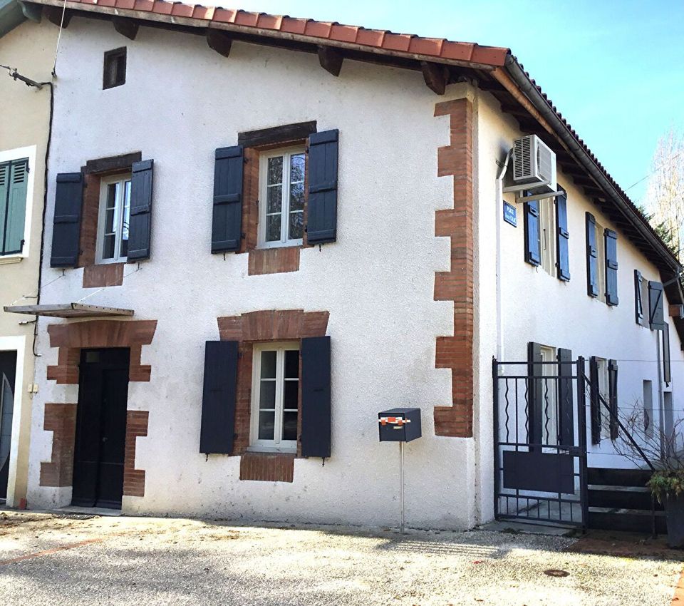 Image Façade à  maison mitoyenne de Nougaroulet