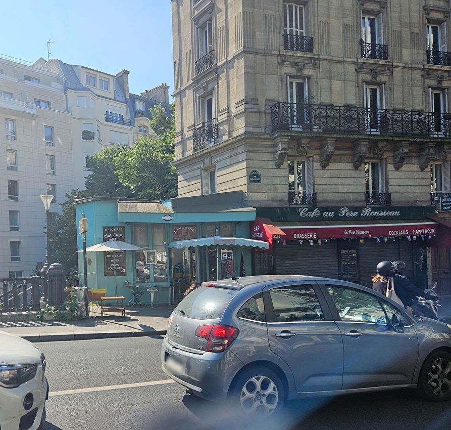 Image Vue à local de Montmartre