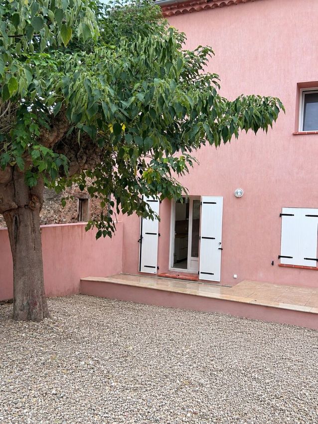 Image Façade à  maison de village de Gonfaron