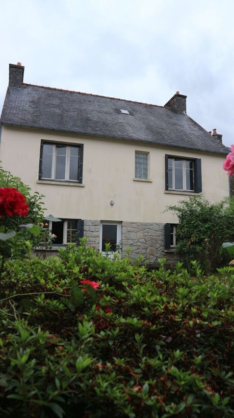 Image Façade à  maison individuelle de Rostrenen