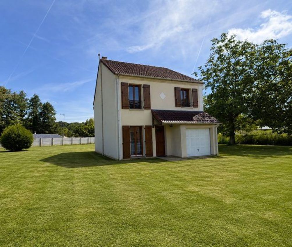 Image Façade à  maison individuelle de Coucy-le-Château-Auffrique