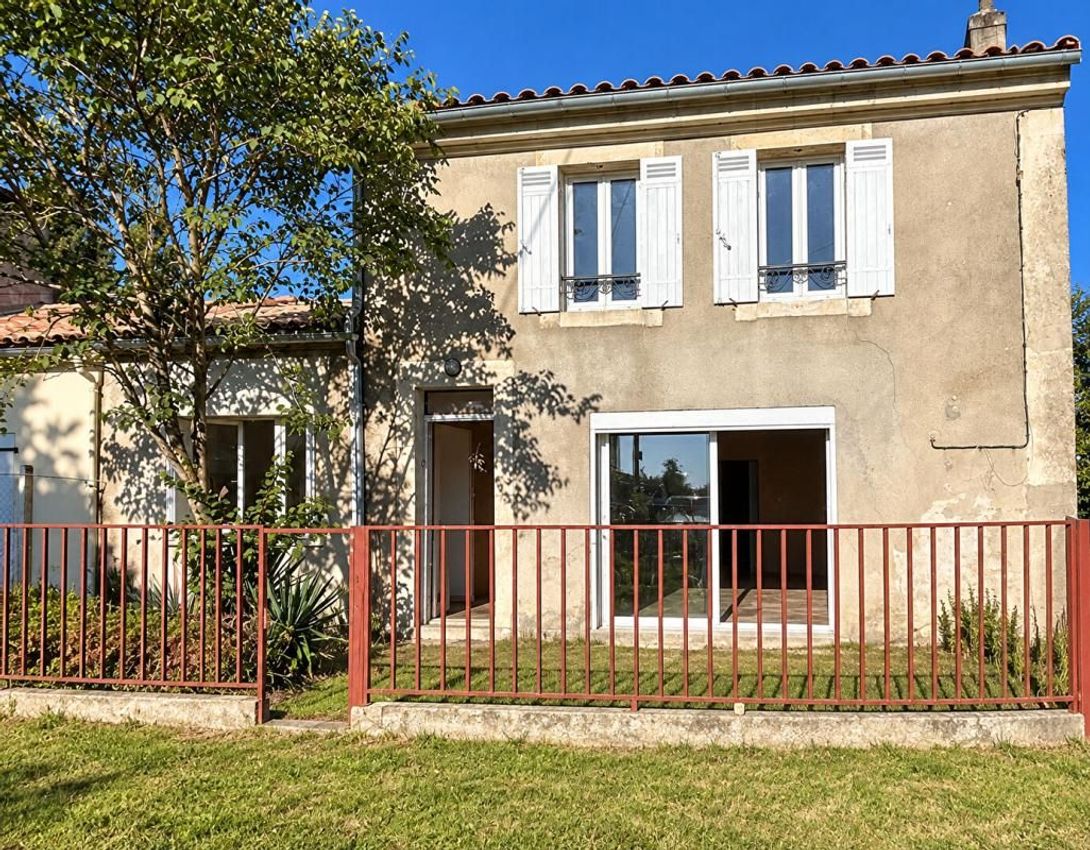 Image Façade à  maison individuelle de Blaye
