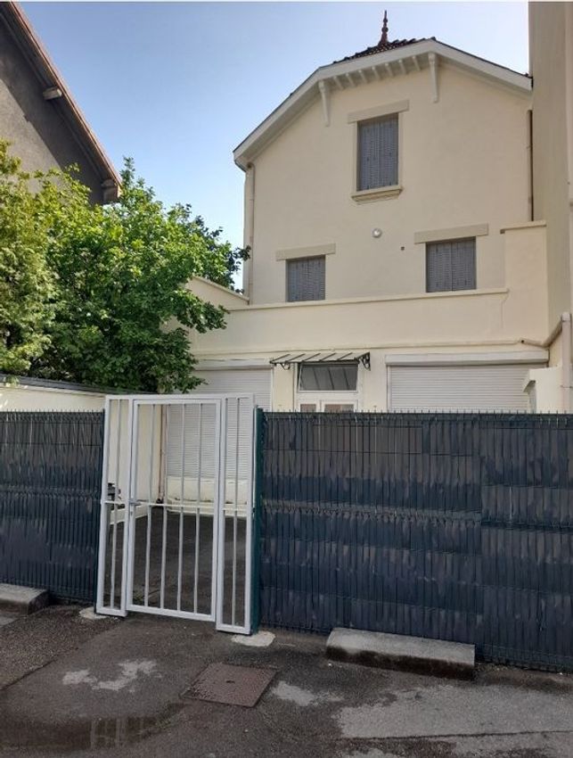 Image Vue à  maison individuelle de Grenoble