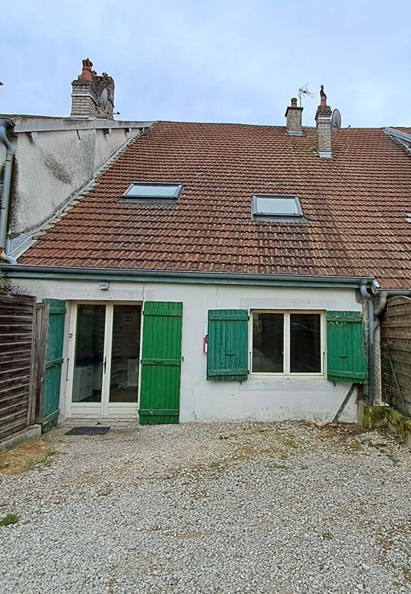 Image Façade à  maison mitoyenne de Scey-sur-Saône-et-Saint-Albin