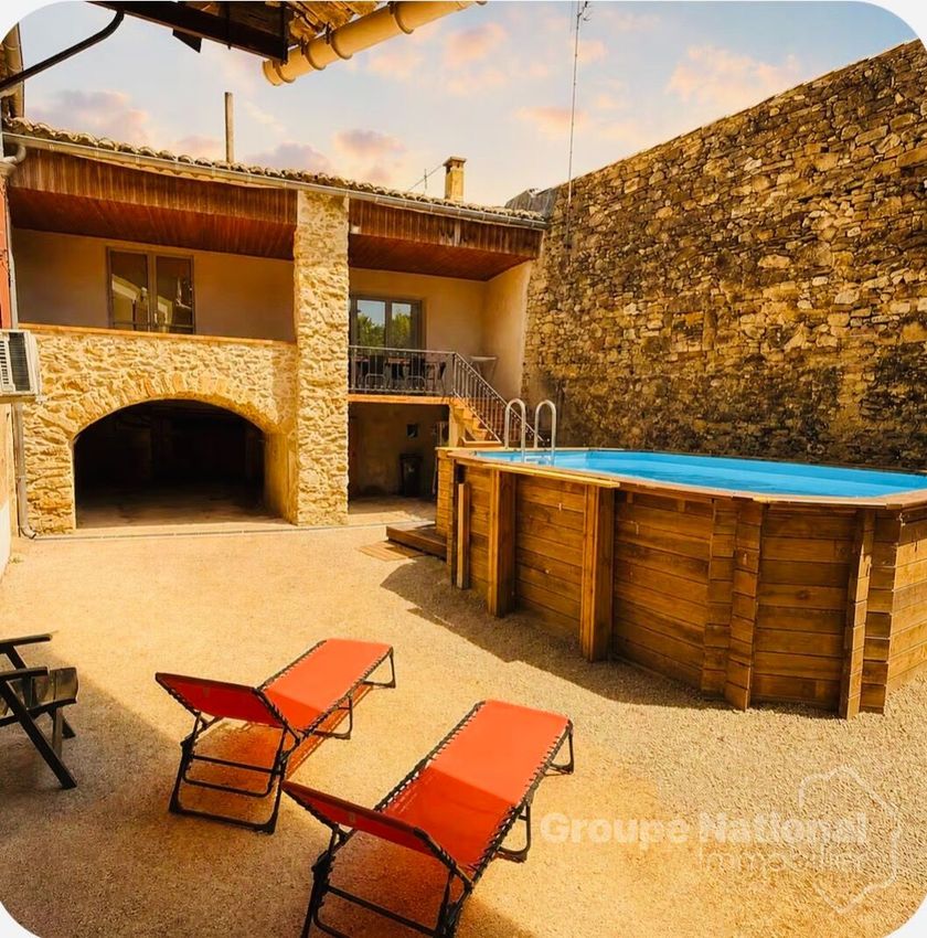 Image Piscine à  maison individuelle de Saint-André-d'Olérargues