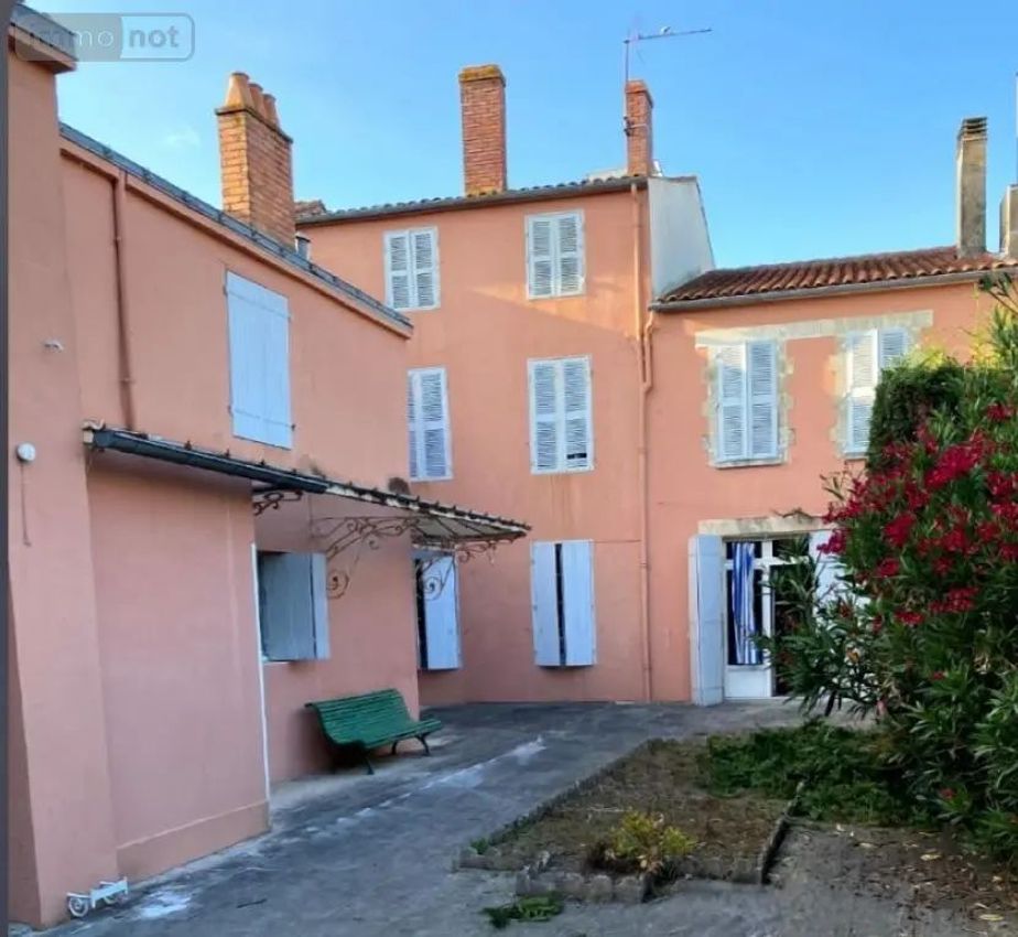 Image Façade à  maison individuelle de Marans