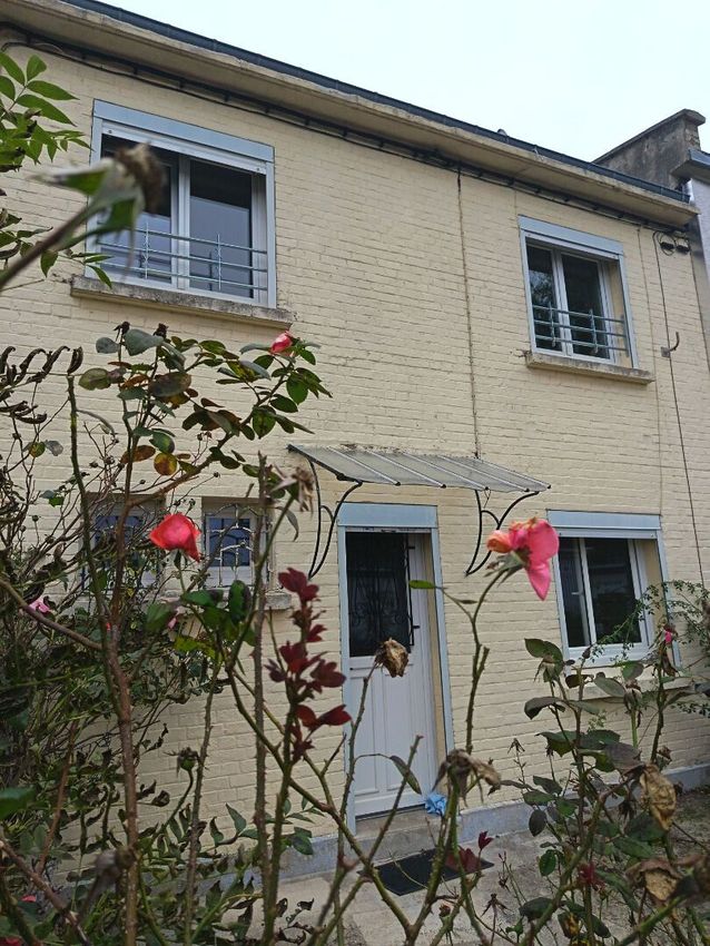 Image Façade à  maison mitoyenne de Bohain-en-Vermandois
