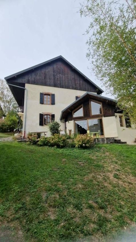 Image Façade à  maison individuelle de Bloye