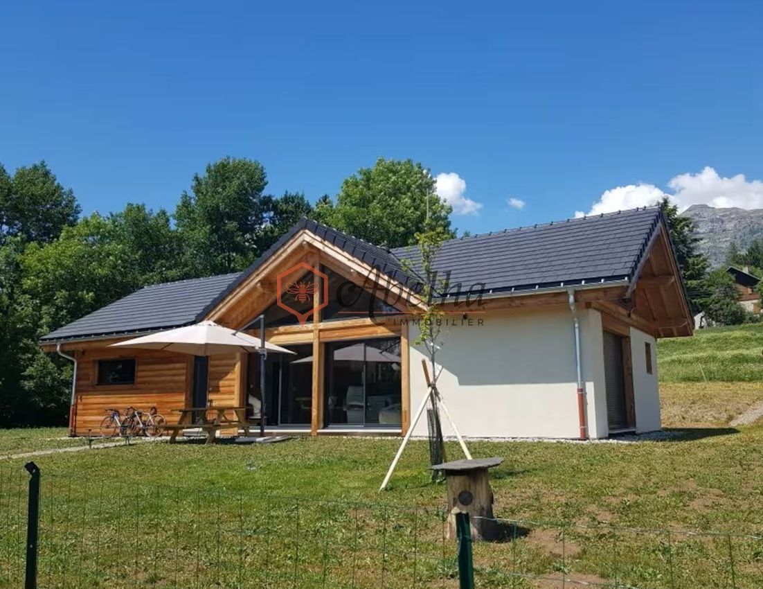 Image Façade à  maison individuelle de Saint-Julien-en-Champsaur