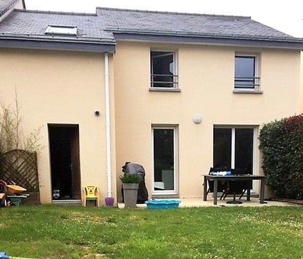 Image Façade à  maison mitoyenne de Romillé