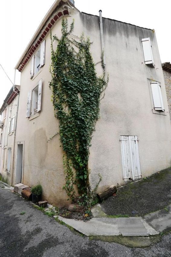 Image Façade à  maison de village de Embres-et-Castelmaure